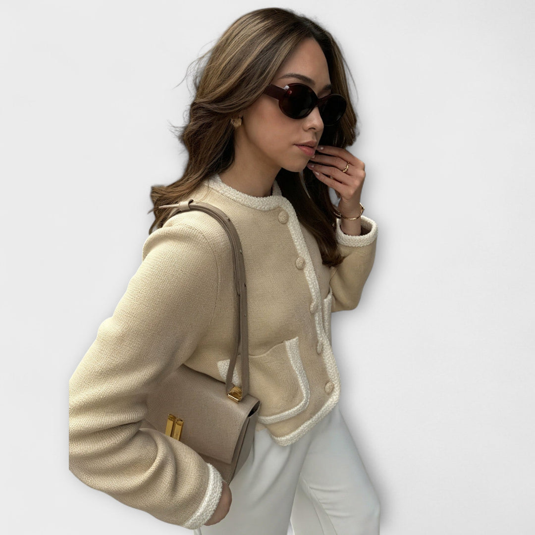 Winterfeld™ | Klassische Strickjacke mit Ziertaschen