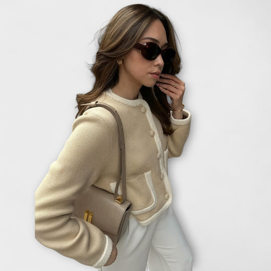 Winterfeld™ | Klassische Strickjacke mit Ziertaschen