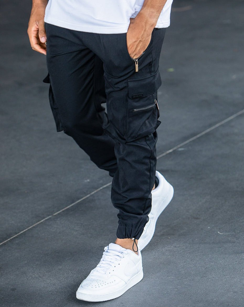Winterfeld | Schwarze Cargo-Hose (1 kaufen, 1 GRATIS dazu)
