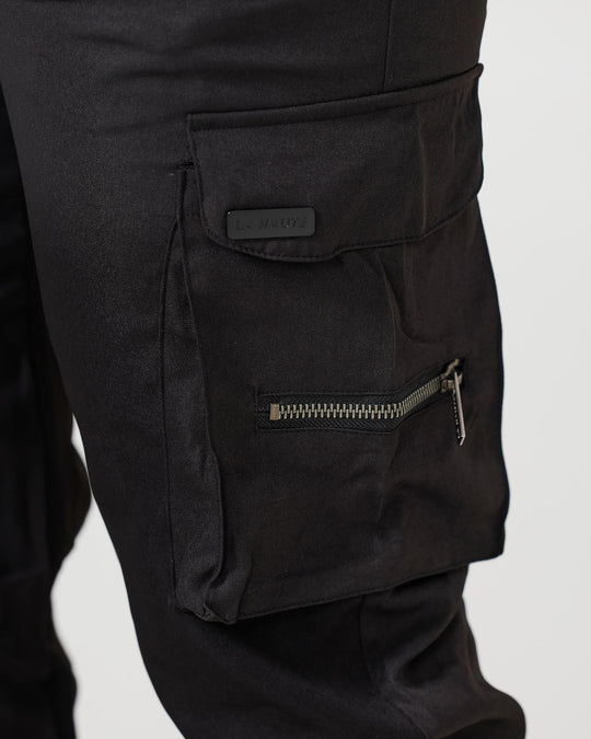 Winterfeld | Schwarze Cargo-Hose (1 kaufen, 1 GRATIS dazu)