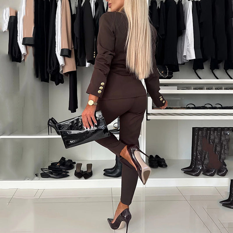 Winterfeld | Damenanzug mit Doppelreiher und schmaler Hose